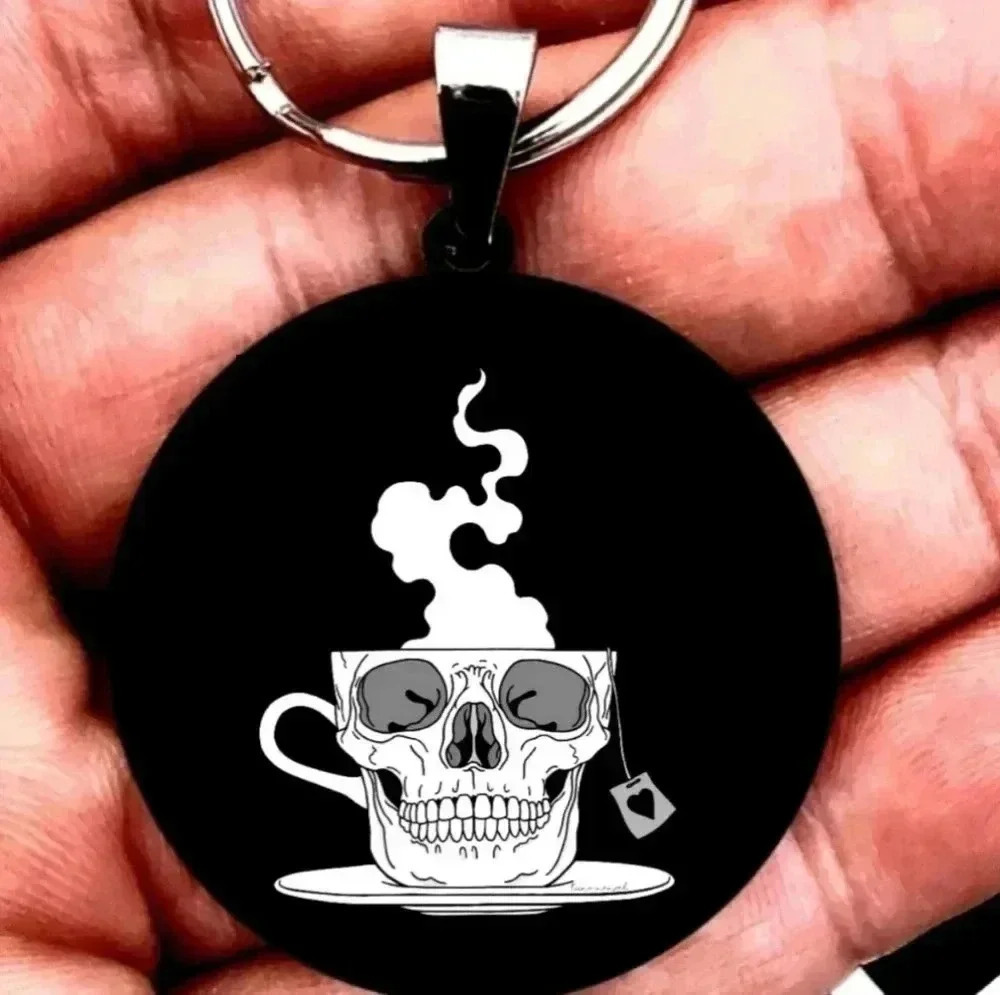 Skull Drink hot horror smoke art keychain